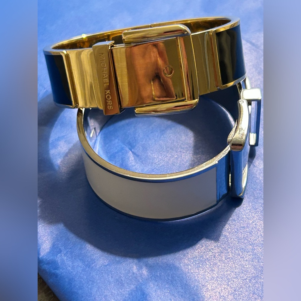 Michael Kors 2 Tone Metal Bangle